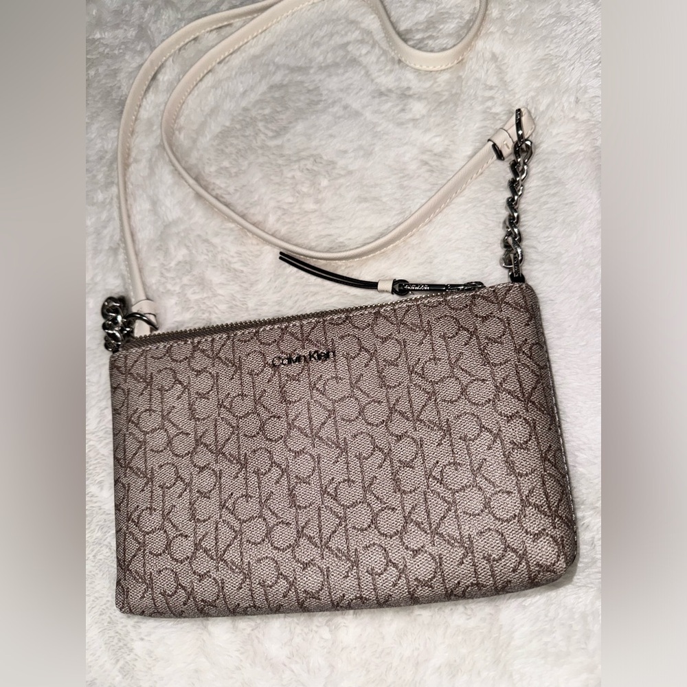 Calvin Klein Women`s CK Logo Print Crossbody Bag Almond White